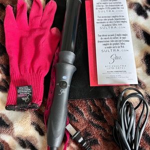 Sultra the bombshell clipless curling iron